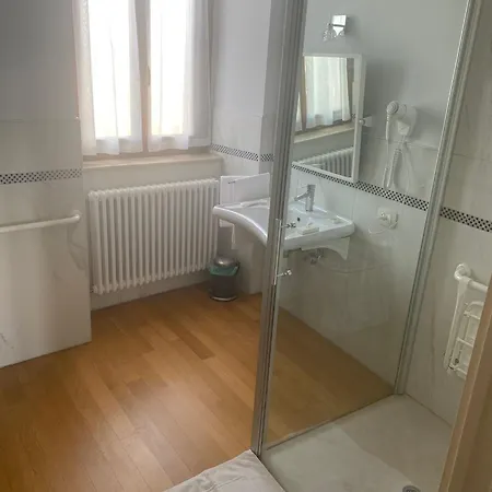 Palazzo Riccucci Hotel *