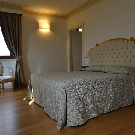 Palazzo Riccucci *
