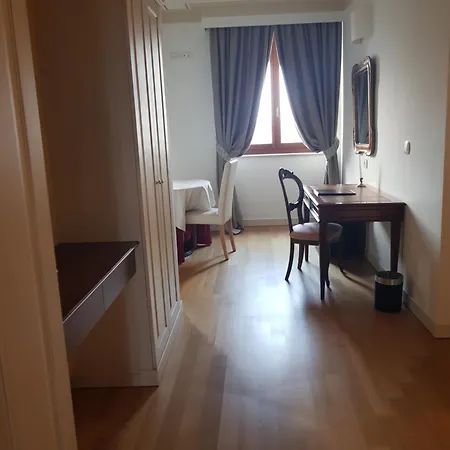 Palazzo Riccucci * Montappone